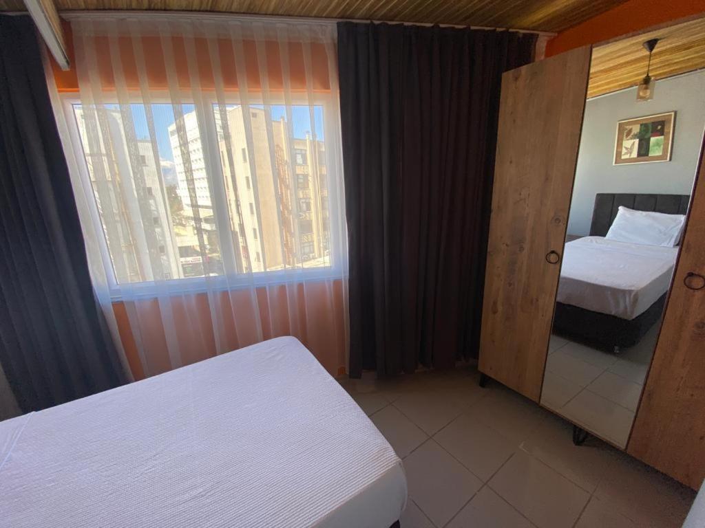 City House Hotel Antalia Esterno foto