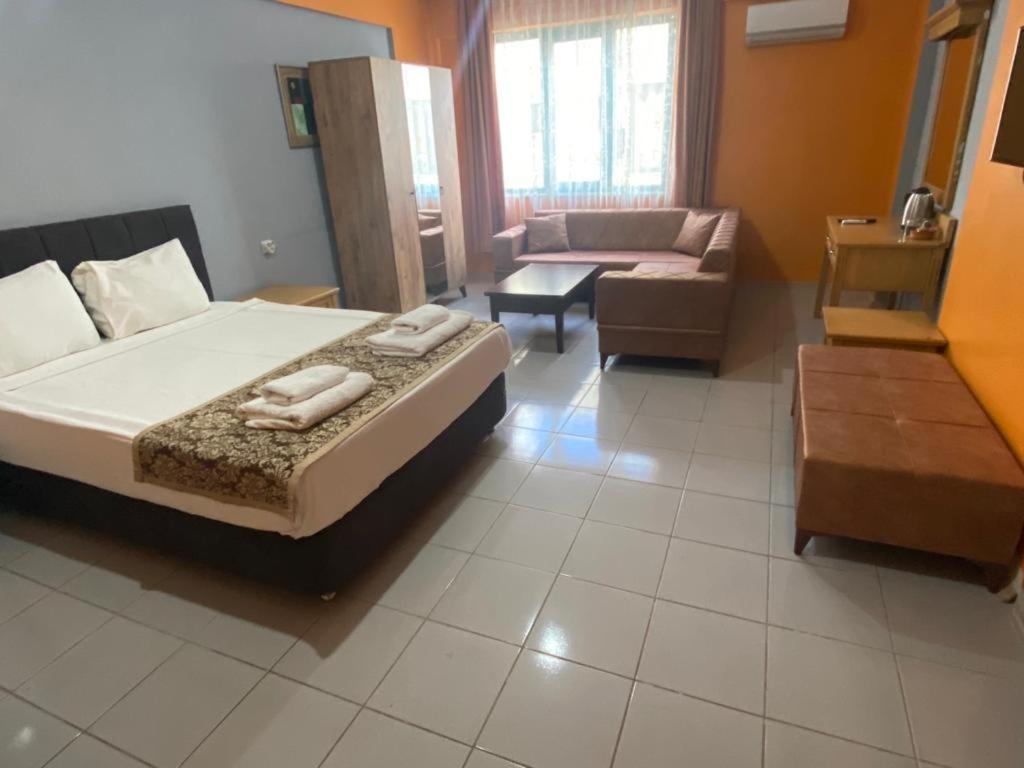 City House Hotel Antalia Esterno foto